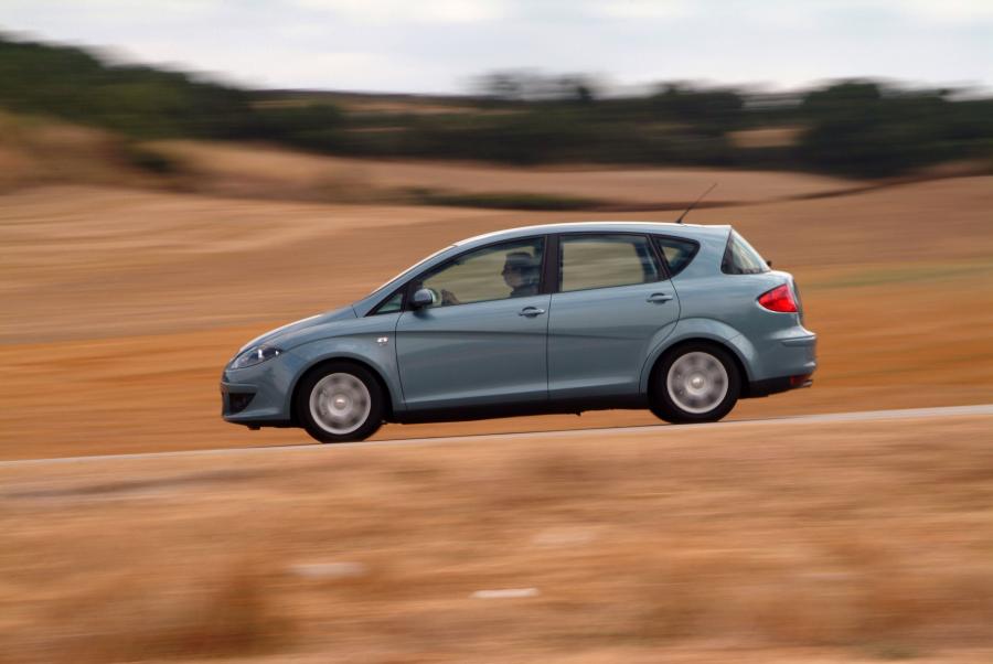  Seat Toledo 2004 года  (фото 48 из 110)